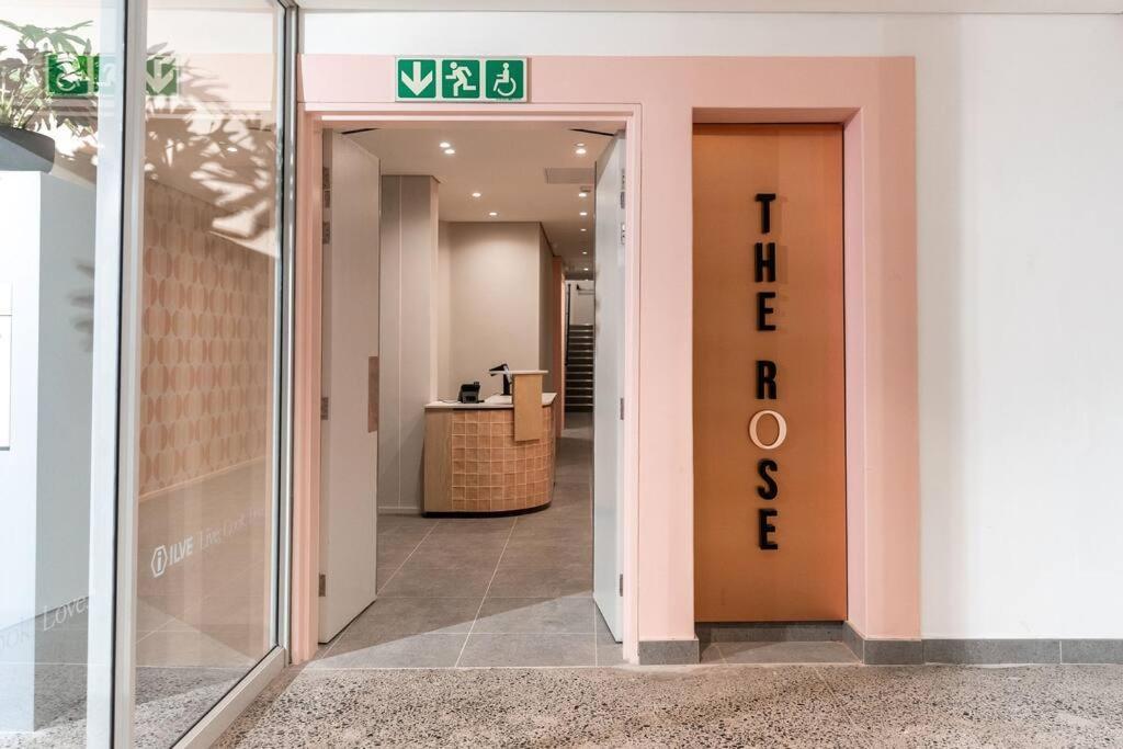 The Rose 604: Central Studio With Rooftop Pool 케이프타운 외부 사진