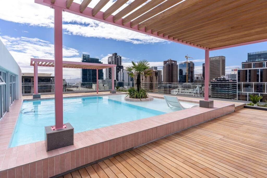 The Rose 604: Central Studio With Rooftop Pool 케이프타운 외부 사진